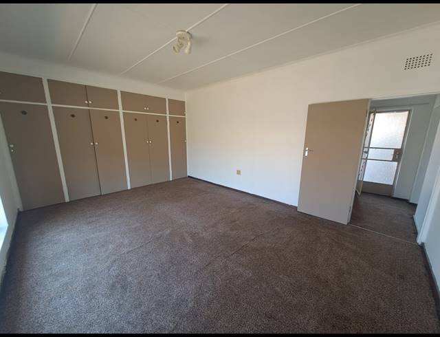 4 BEDROOM HOUSE TO LET IN DUNCANVILLE